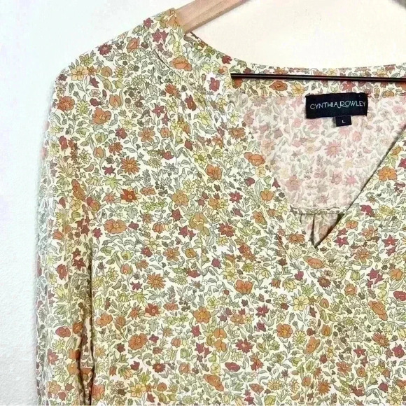 Cynthia Rowley | Women’s Floral 3/4 Sleeve Blouse with Ties | Size Large - Picture 2 of 13